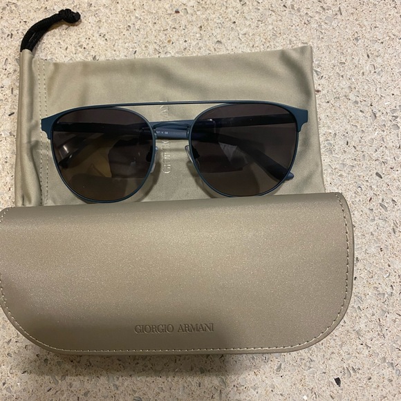 Brand new Georgia Armani sunglasses. New season - Picture 1 of 3